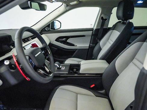Used 2024 Land Rover Range Rover Evoque Dynamic SE AWD/4WD image 18