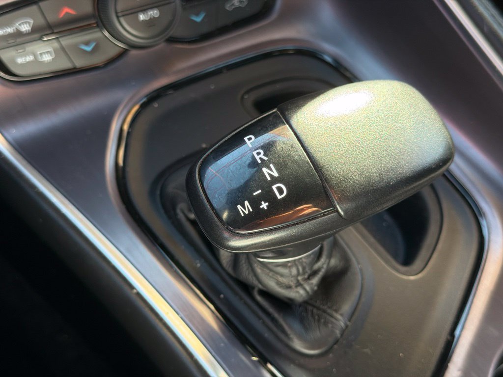 Used 2016 Dodge Challenger SXT RWD image 32