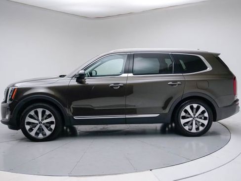 Used 2021 Kia Telluride EX w/ EX Premium Package FWD image 3