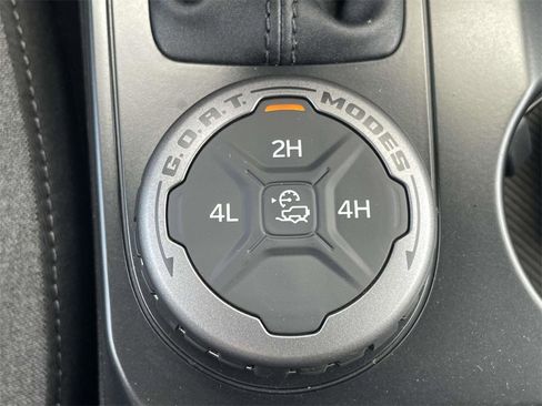 New 2025 Ford Bronco 4-Door image 22