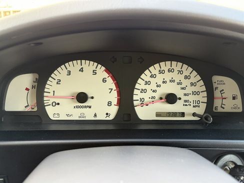 Used 2004 Toyota Tacoma PreRunner RWD image 16