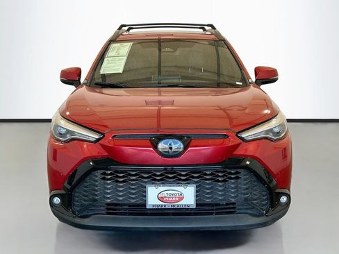 Used 2024 Toyota Corolla Cross AWD Hybrid w/ Convenience Package image 2