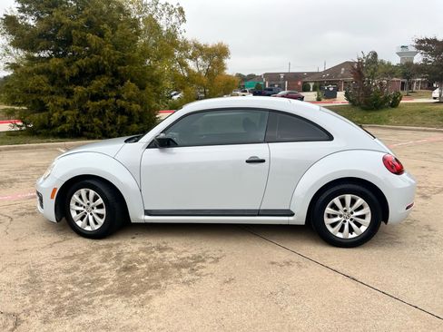 Used 2017 Volkswagen Beetle 1.8T Classic image 9