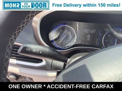 Used 2023 Chrysler Voyager LX FWD image 18