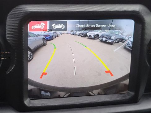 Used 2021 Jeep Wrangler Unlimited Sahara image 23