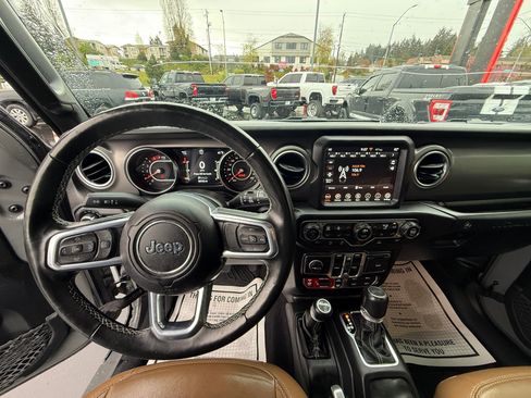 Used 2022 Jeep Wrangler Unlimited Rubicon w/ LED Lighting Group image 12