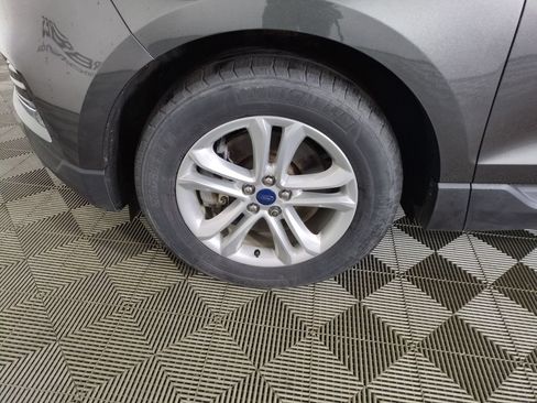 Used 2019 Ford Edge SEL AWD/4WD image 27