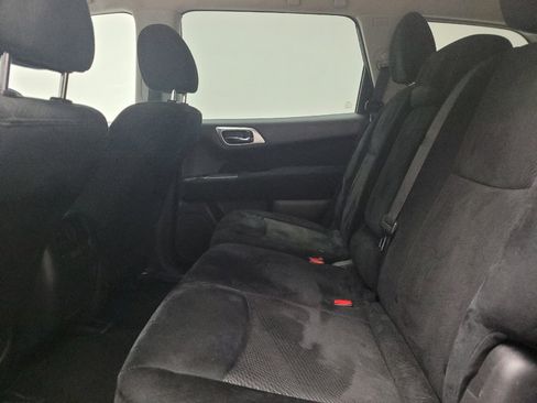 Used 2015 Nissan Pathfinder SV w/ Cargo Package image 18