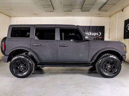 Used 2022 Ford Bronco Wildtrak image 5