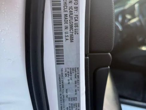 Used 2021 Jeep Grand Cherokee Trailhawk AWD/4WD image 2