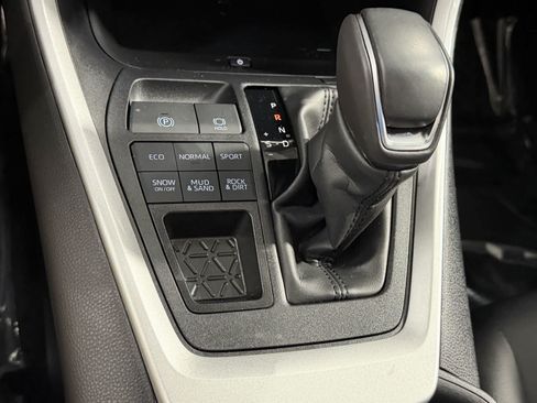 Used 2025 Toyota RAV4 XLE Premium w/ Weather Package AWD/4WD image 23