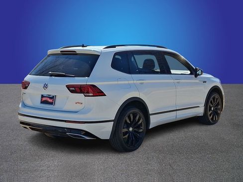 Used 2021 Volkswagen Tiguan SE R-Line FWD image 4