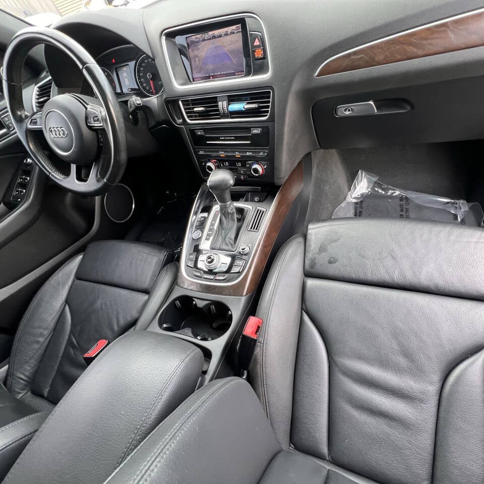 Used 2016 Audi Q5 3.0T Premium Plus w/ Technology Package AWD/4WD image 28