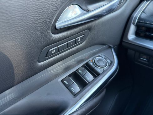 Used 2024 Cadillac XT4 Premium Luxury image 19