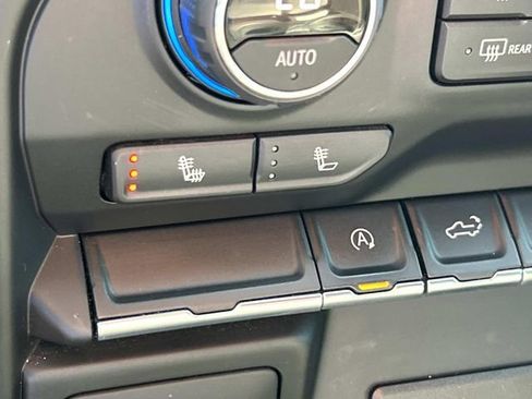 Used 2022 Chevrolet Silverado 1500 LT image 25