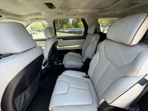 Used 2024 Hyundai Palisade Calligraphy AWD/4WD image 6