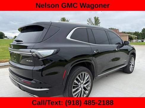 Used 2025 Buick Enclave Avenir w/ Super Cruise Package FWD image 5
