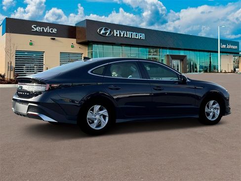 New 2025 Hyundai Sonata SE image 8