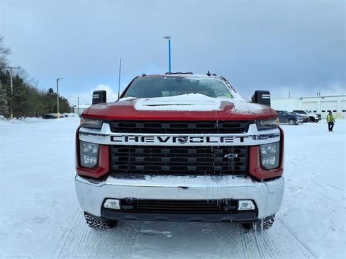 Used 2022 Chevrolet Silverado 2500 LT w/ Convenience Package image 2