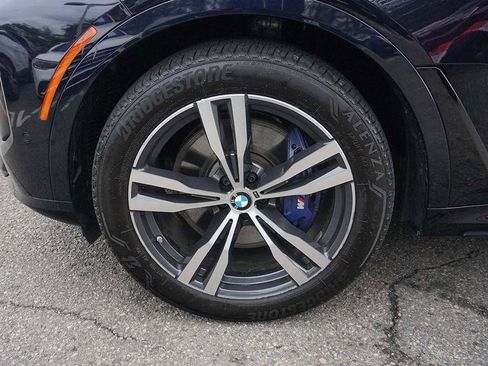 Used 2024 BMW X7 xDrive40i w/ M Sport Package image 26