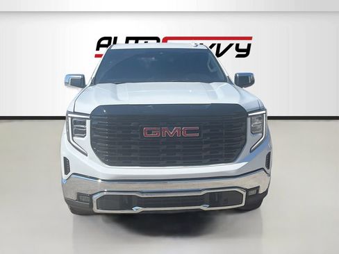 Used 2023 GMC Sierra 1500 SLT w/ X31 Off-Road Package AWD/4WD image 2