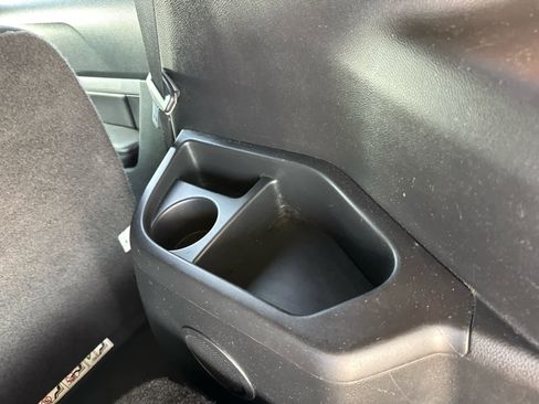 Used 2017 Ford Explorer XLT w/ Equipment Group 201A image 38