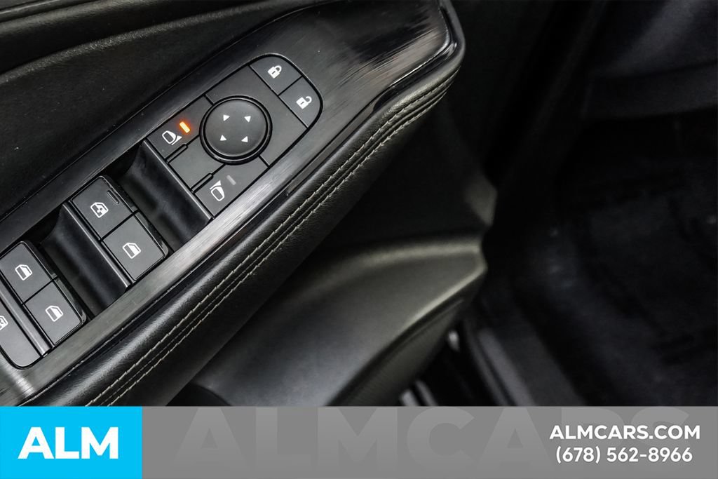 Used 2024 Nissan Rogue SV FWD image 48