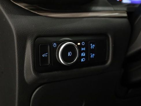 Used 2023 Ford Explorer Limited image 14