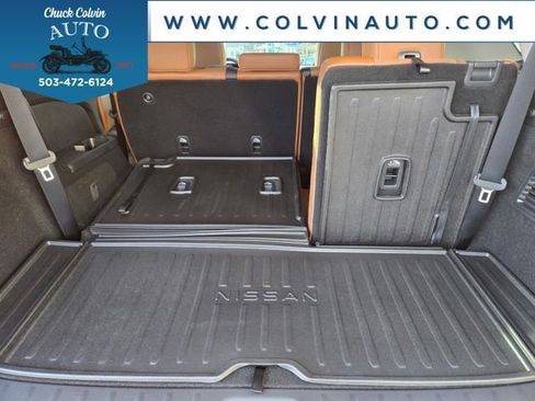 New 2025 Nissan Pathfinder Platinum w/ Black Appearance Package image 29