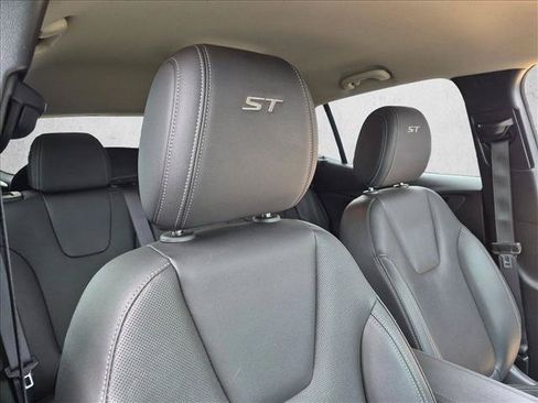 Used 2024 Buick Encore GX Sport Touring w/ Comfort Package FWD image 17