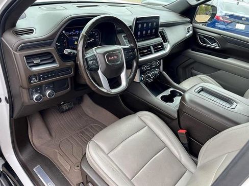 Used 2021 GMC Yukon SLT w/ SLT Premium Package image 15