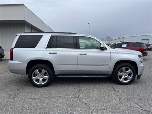 Used 2019 Chevrolet Tahoe LT image 2