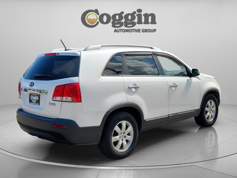 Used 2012 Kia Sorento LX image 5