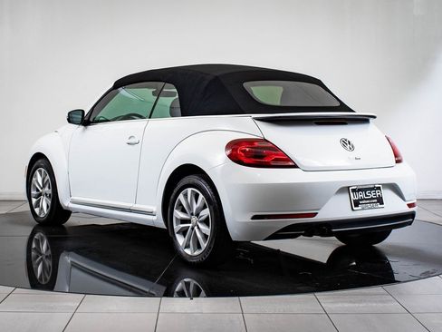 Used 2017 Volkswagen Beetle 1.8T S image 12