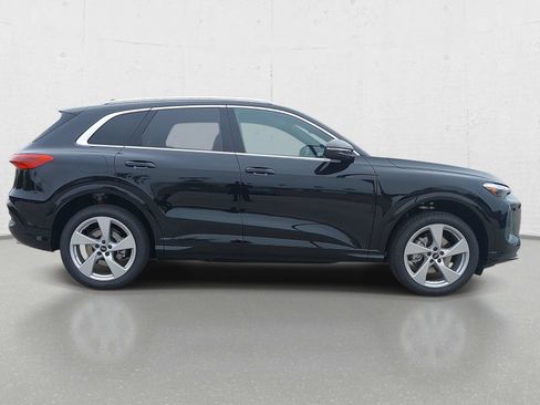 New 2026 Audi Q5 Premium Plus AWD/4WD image 4
