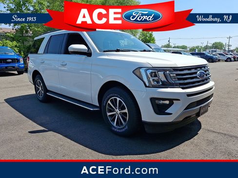 Used 2020 Ford Expedition XLT w/ Equipment Group 202A AWD/4WD image 1