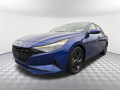 Used 2023 Hyundai Elantra SEL w/ Cargo Package