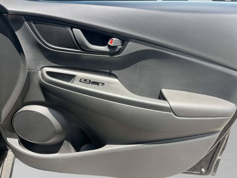 Used 2021 Hyundai Kona SEL FWD image 18