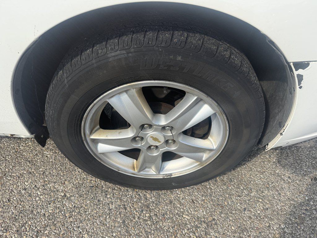 Used 2005 Chevrolet Malibu LS FWD image 7