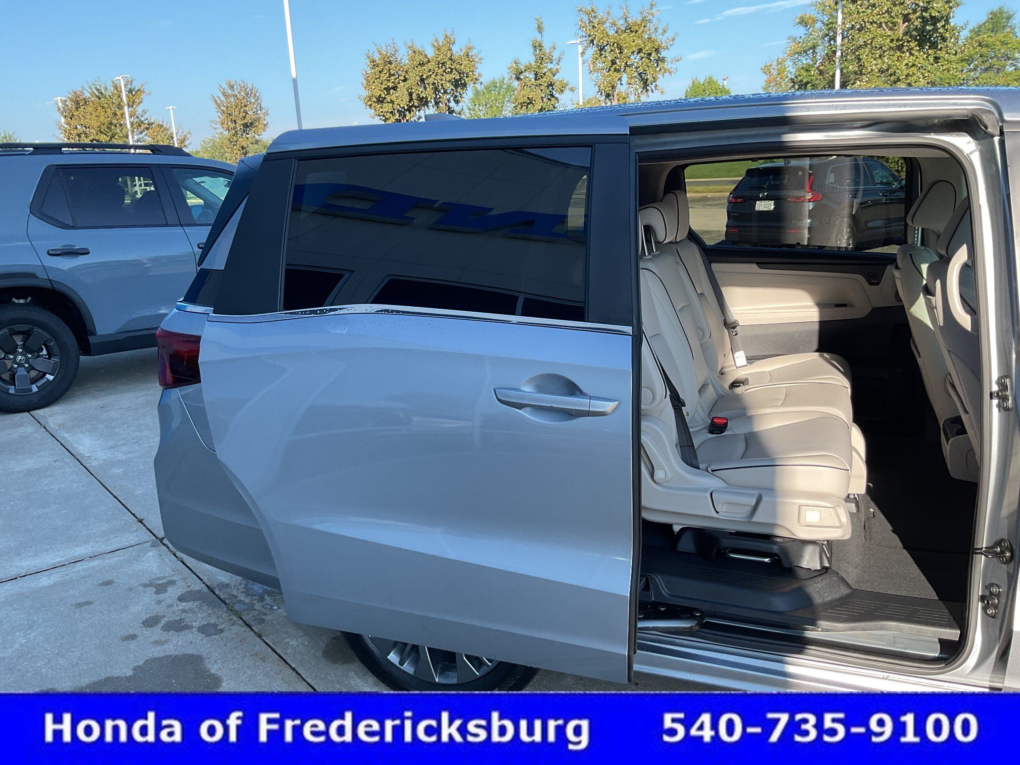 Certified 2026 Honda Odyssey Touring image 18