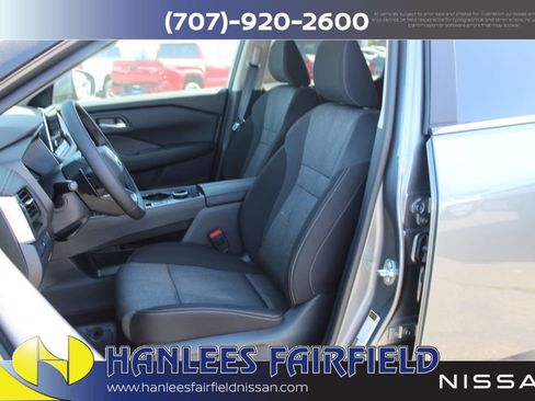 New 2026 Nissan Rogue SV w/ Cold Weather Package AWD/4WD image 13