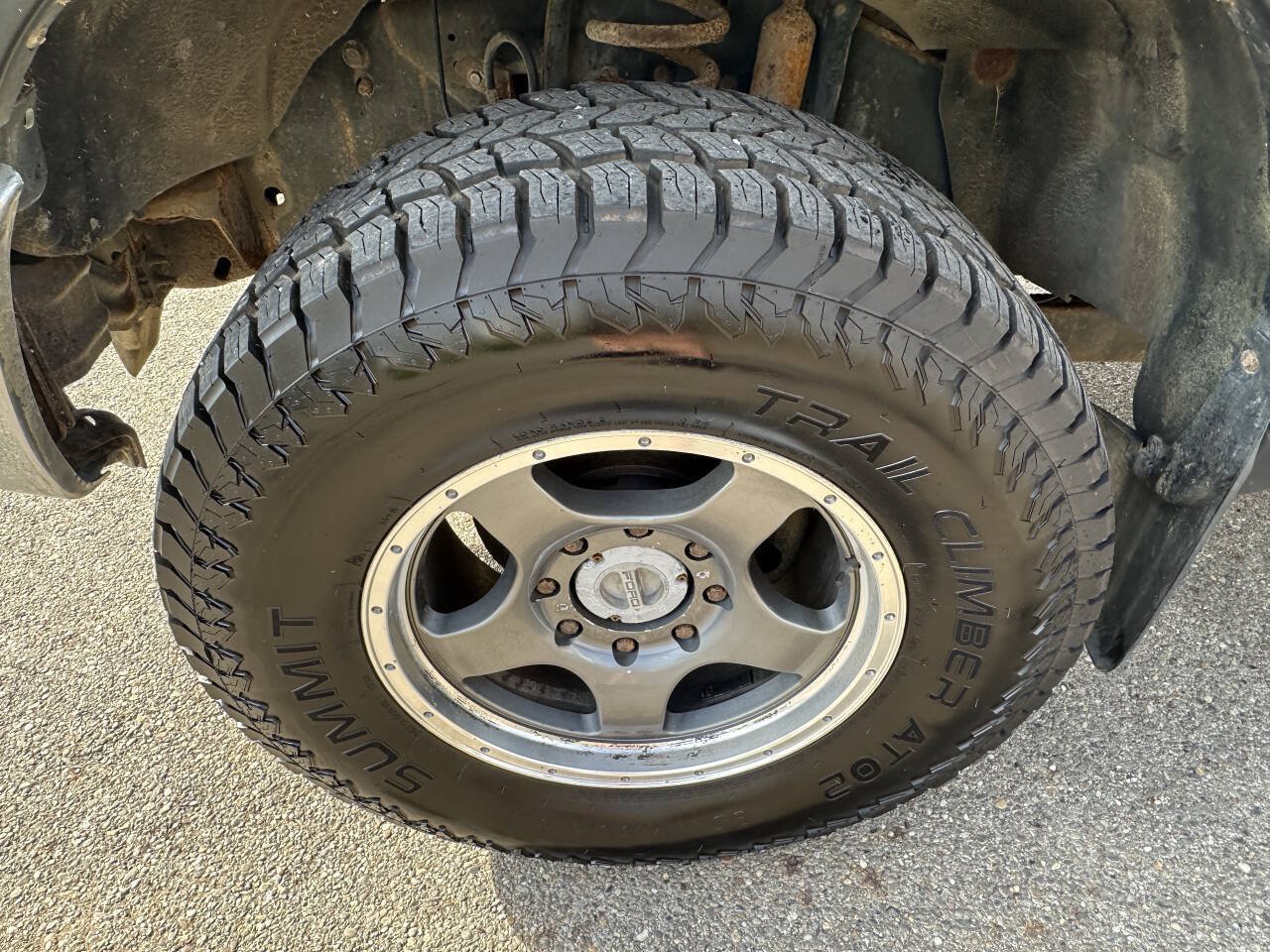 Used 2011 Ford F350 XLT w/ Advanced Security Group AWD/4WD image 28