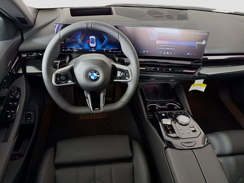 New 2026 BMW 530i RWD image 24