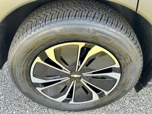 New 2025 Chevrolet Blazer EV LT image 16