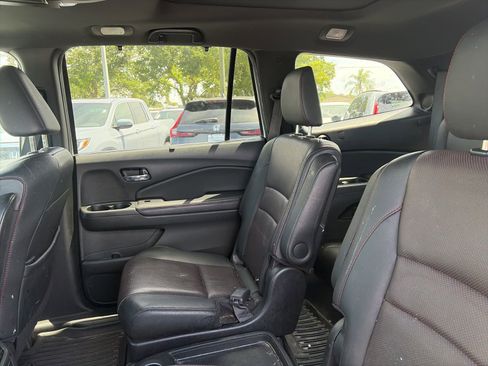 Used 2021 Honda Pilot Black Edition image 9