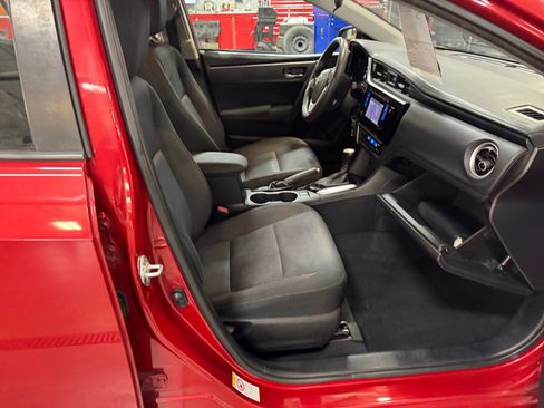 Used 2017 Toyota Corolla LE w/ Carpet Mat Package (TMS) FWD image 19