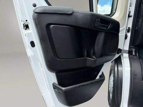 Used 2022 RAM ProMaster 2500 FWD image 11