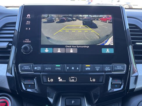Certified 2024 Honda Odyssey EX-L image 4