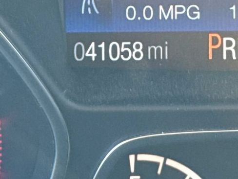 Used 2017 Ford Escape Titanium FWD image 27