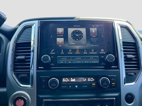 Used 2020 Nissan Titan SL w/ Moonroof Package RWD image 15